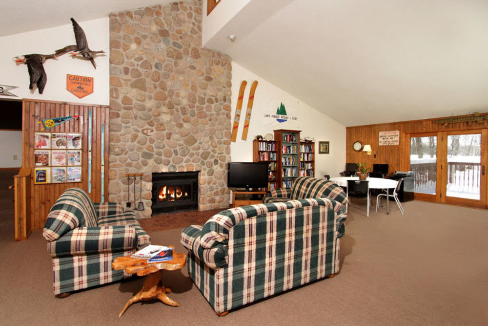 Lake Forest Resort Eagle River Eksteriør billede